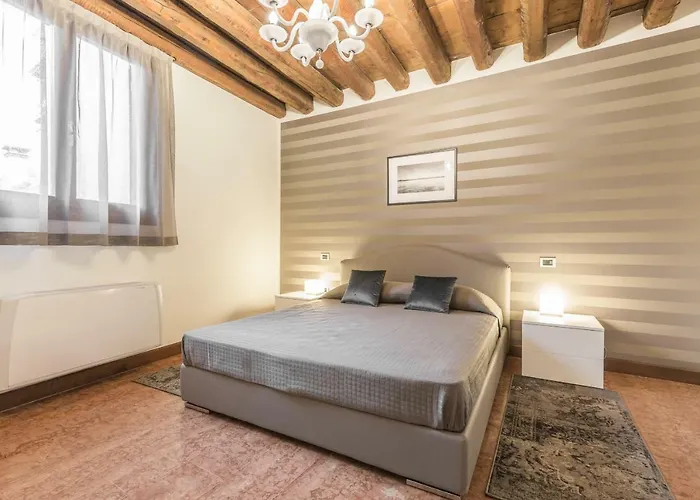 Ca' Del Monastero 6 Collection Chic For 4 Guests With Lift *