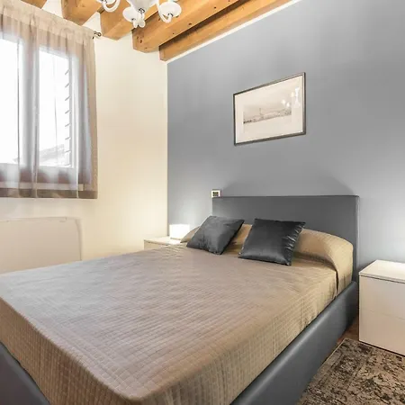 Ca' Del Monastero 6 Collection Chic For 4 Guests With Lift Venecia